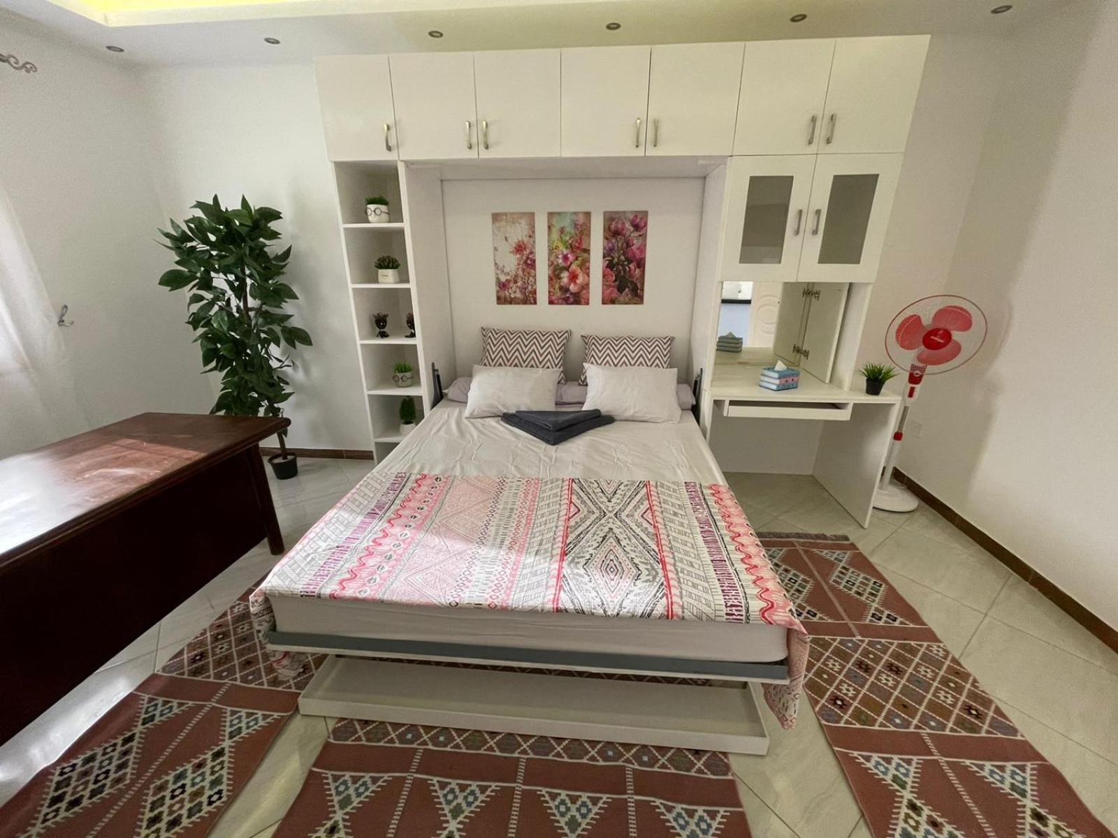 شقة في قلب القاهرة الجديدة تطل على شارع التسعين الشمالي Exterior foto